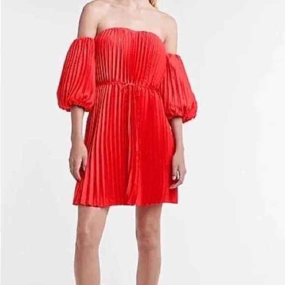 Express Pleated Belted Off The Shoulder Trapeze Red Women's Dress Size Small - Picture 3 of 10